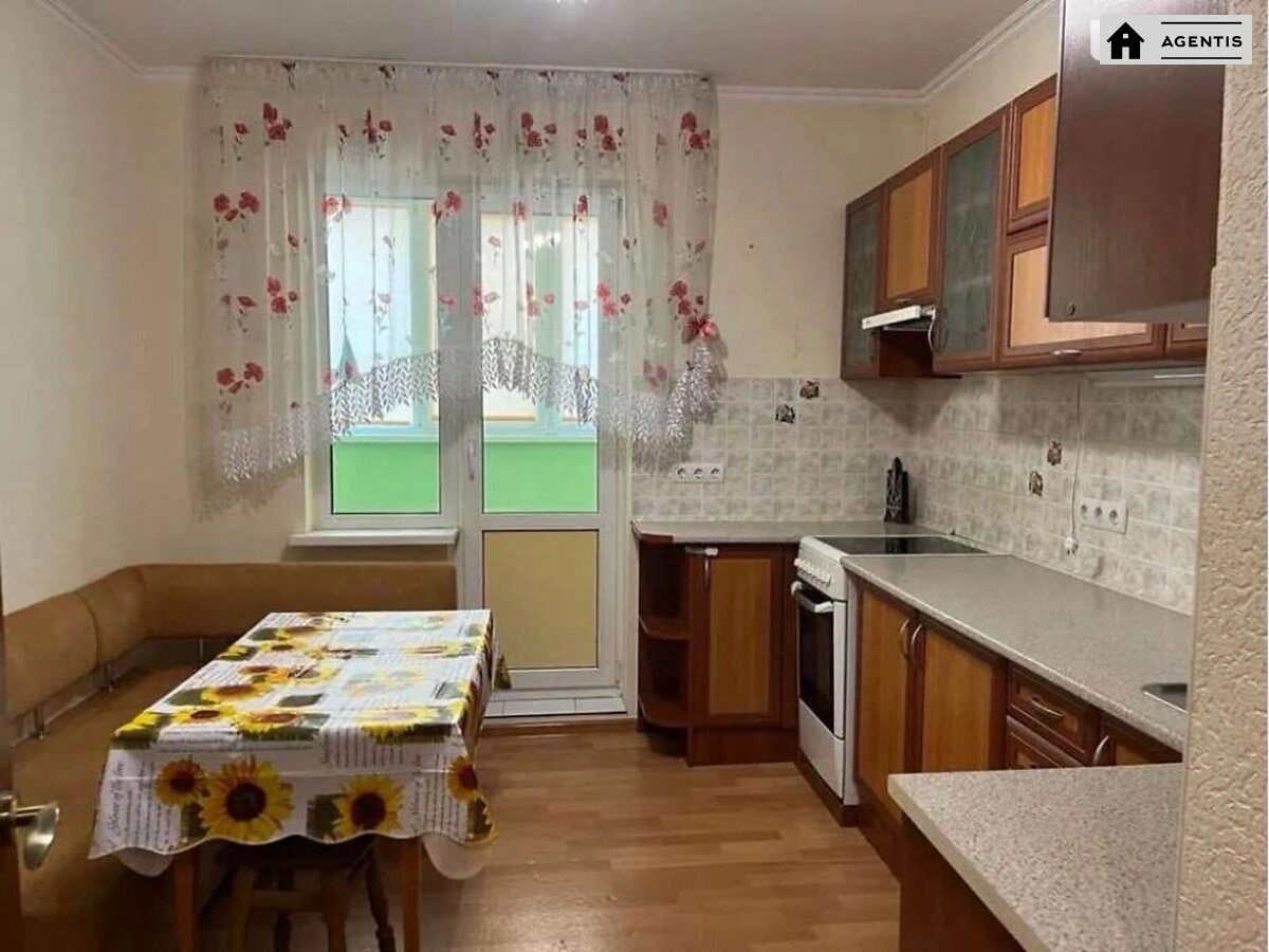 Здам квартиру 1 кімната, 40 m², 6 пов./9 поверхів. 13, Жуля Верна бульв. (Ромена Роллана), Київ. 