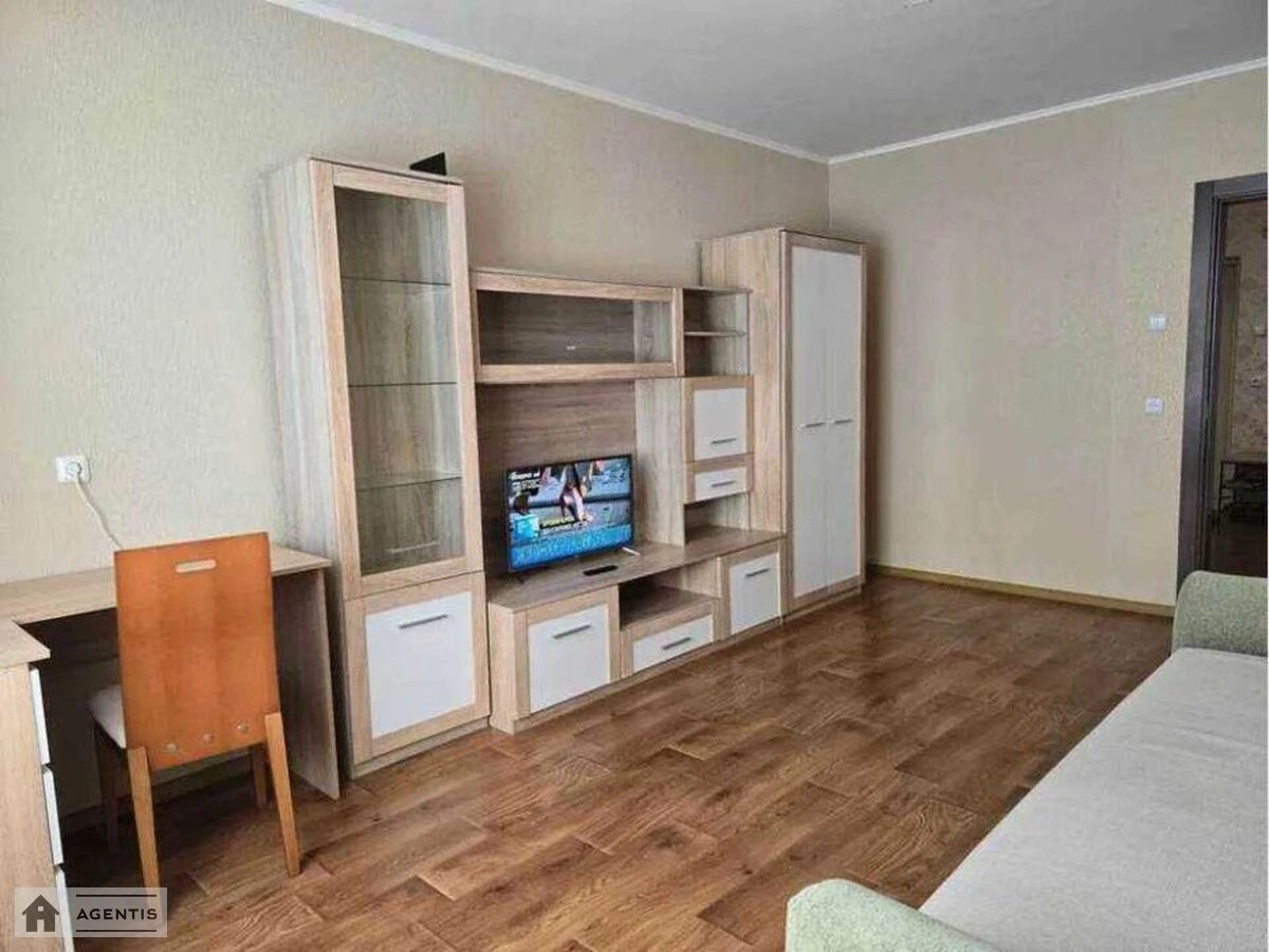 Сдам квартиру 2 комнаты, 55 m², 9 эт./9 этажей. 7, Амвросія Бучми вул., Киев. 