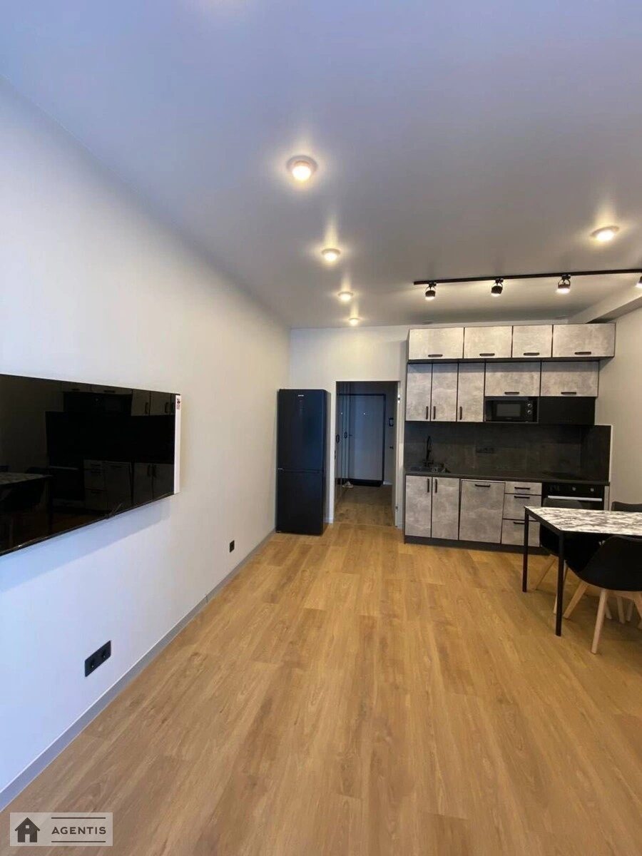 Сдам квартиру 1 комната, 39 m², 8 эт./22 этажа. Михайла Максимовича вул. (Онуфрія Трутенка), Киев. 