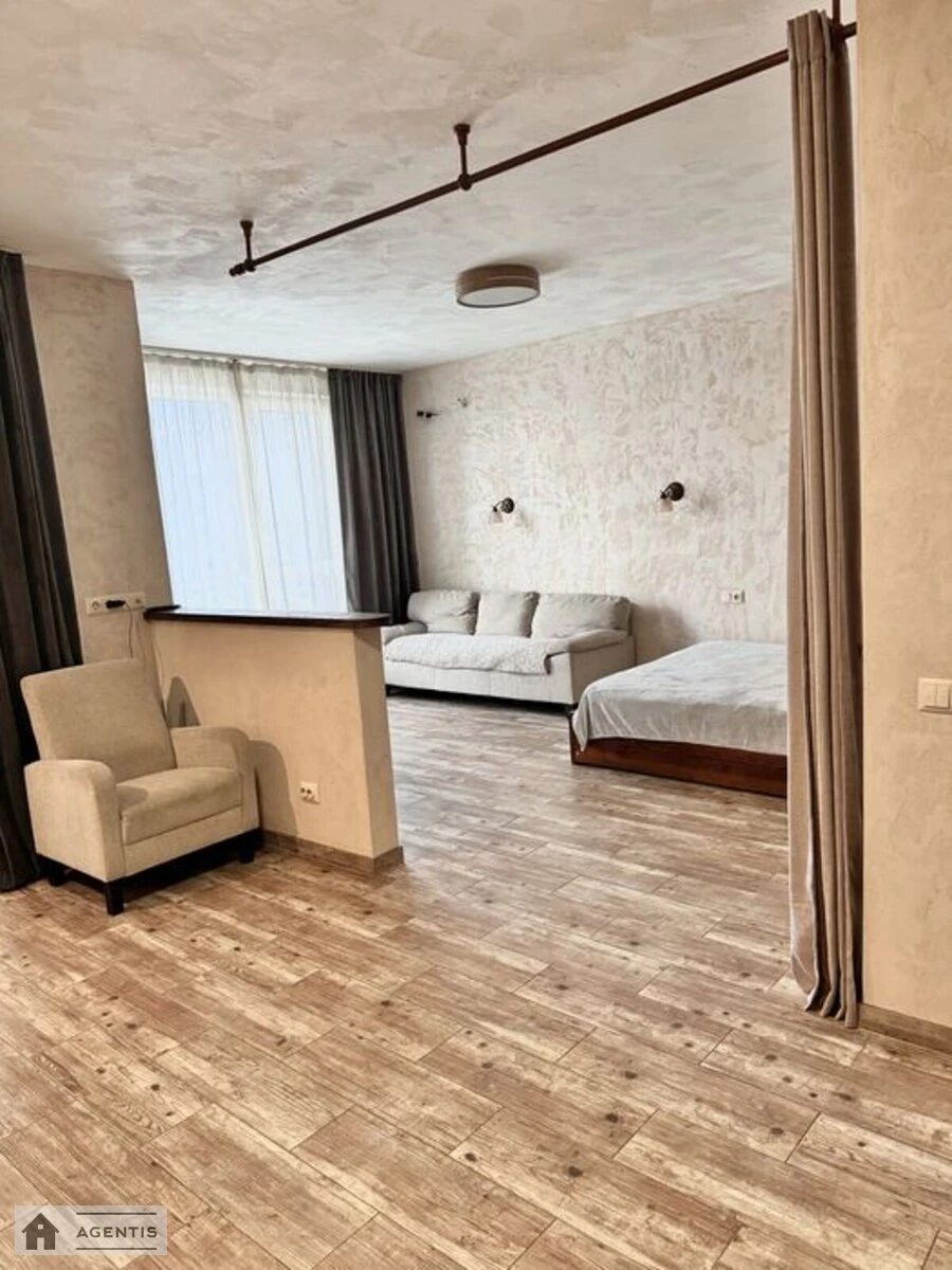 Здам квартиру 1 кімната, 45 m², 2 пов./25 поверхів. 1, Зарічна 1, Київ. 