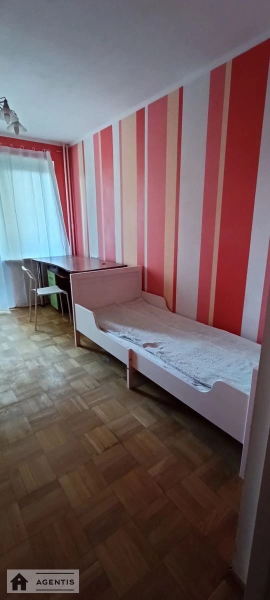 Сдам квартиру 3 комнаты, 70 m², 7 эт./19 этажей. 89, Берестейський просп. (Перемоги), Киев. 