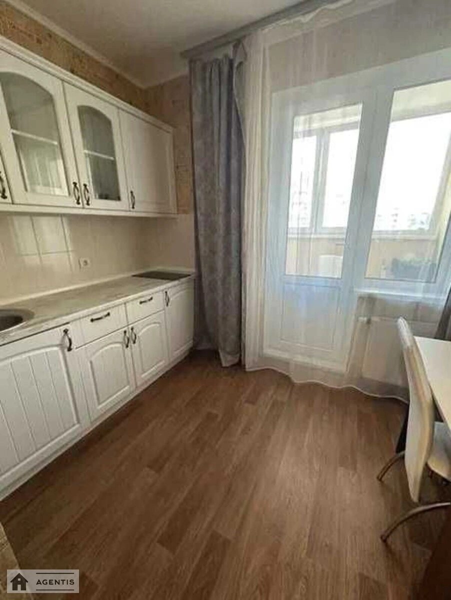 Apartment for rent 1 room, 35 m², 7th fl./24 floors. Darnytskyy rayon, Kyiv. 