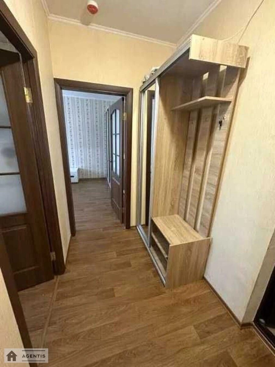 Apartment for rent 1 room, 35 m², 7th fl./24 floors. Darnytskyy rayon, Kyiv. 