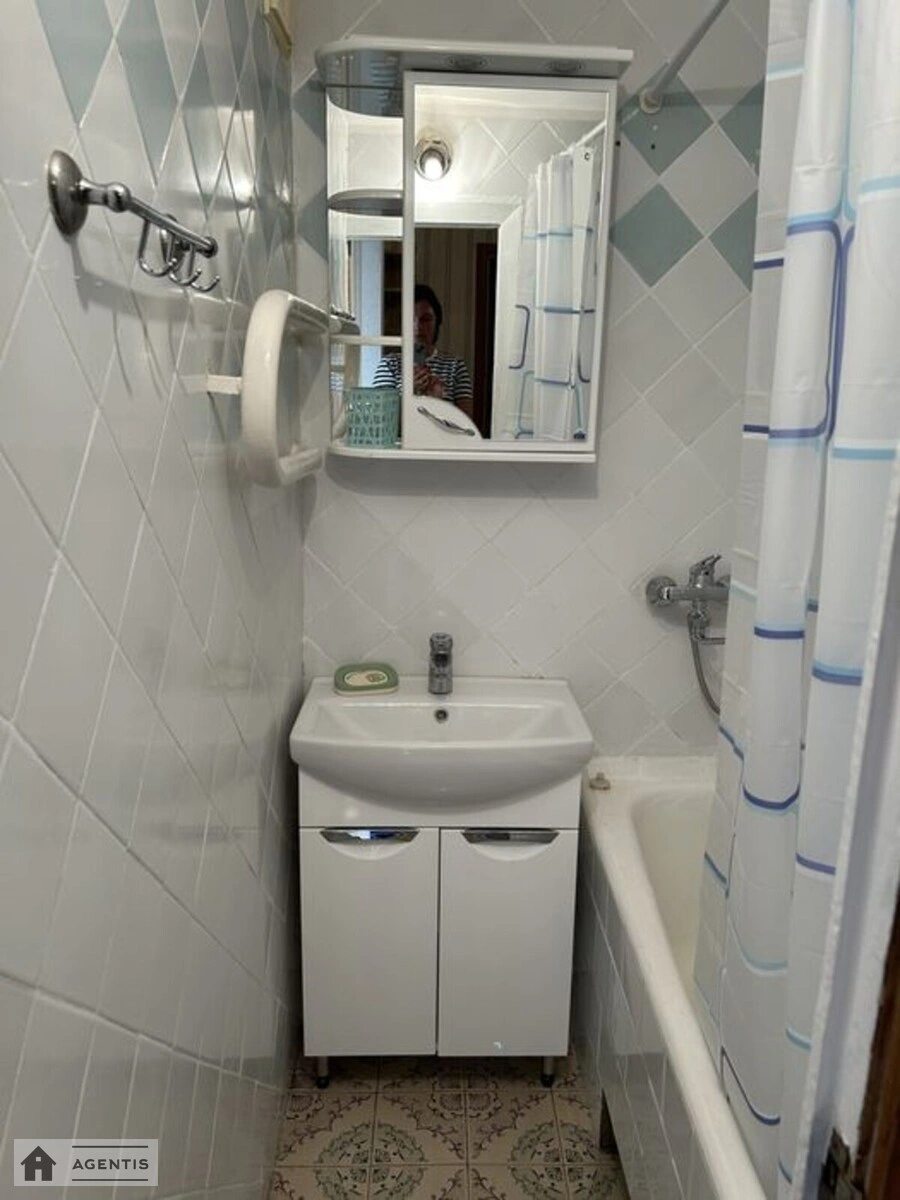 Здам квартиру 1 кімната, 34 m², 6 пов./16 поверхів. 7, Ореста Левицького вул. (Академіка Курчатова), Київ. 