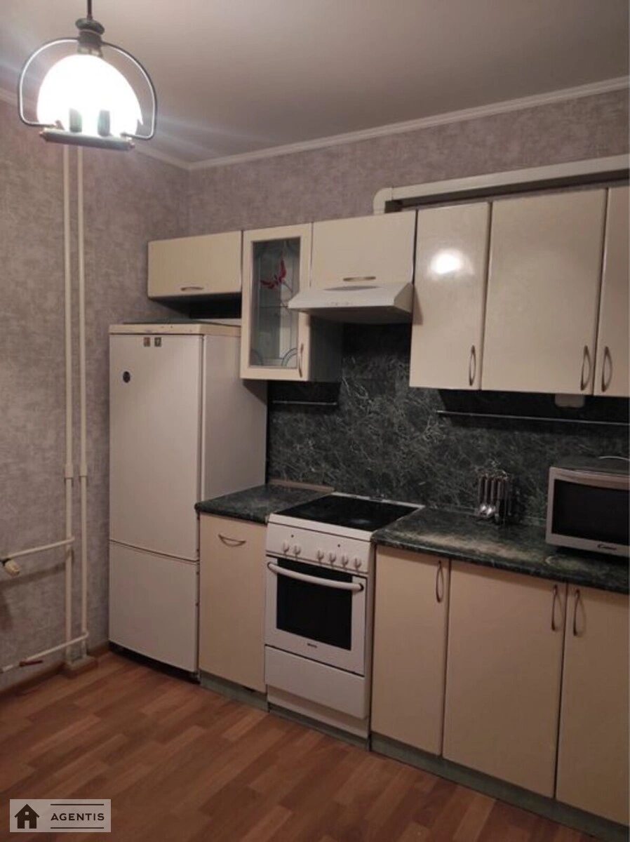 Apartment for rent 1 room, 35 m², 6th fl./16 floors. 19, Sosnytcka 19, Kyiv. 