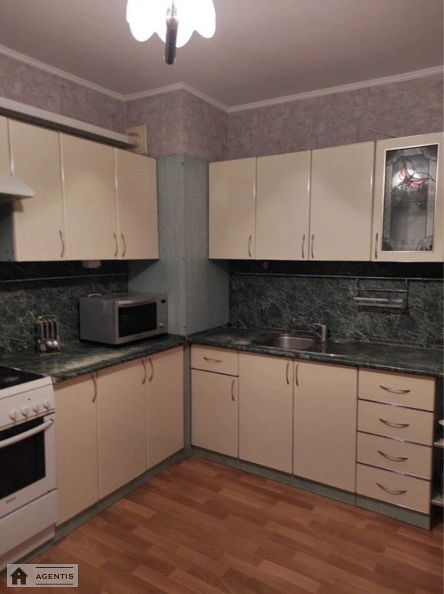 Apartment for rent 1 room, 35 m², 6th fl./16 floors. 19, Sosnytcka 19, Kyiv. 