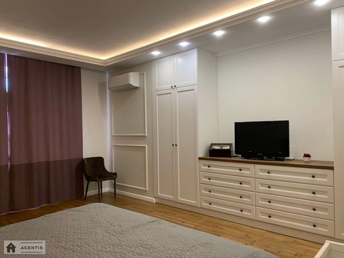 Apartment for rent 1 room, 65 m², 15th fl./18 floors. 52, Sichovyh Strliltsiv 52, Kyiv. 