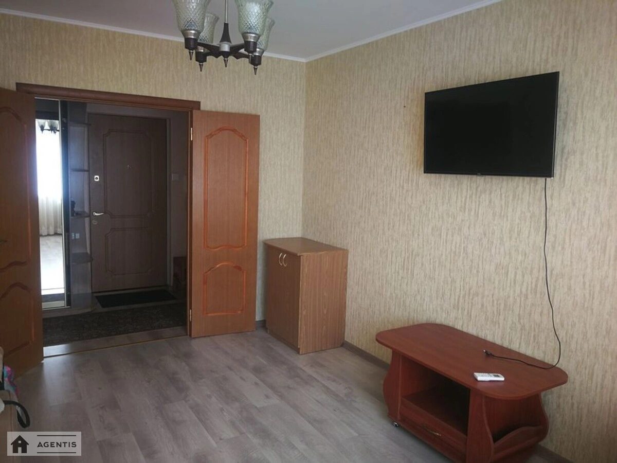 Сдам квартиру 2 комнаты, 54 m², 8 эт./16 этажей. 1, Рональда Рейгана вул. (Теодора Драйзера), Киев. 