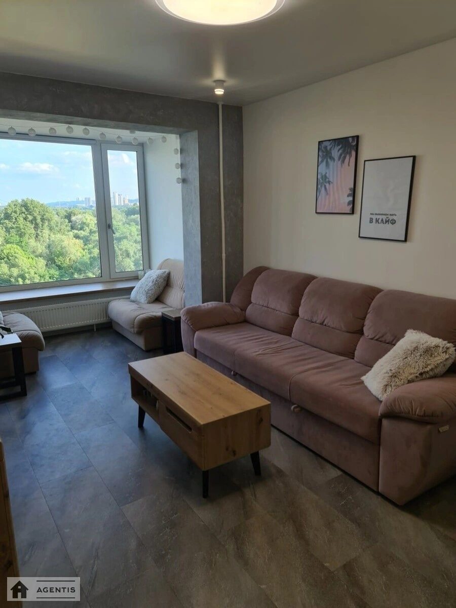 Apartment for rent 2 rooms, 50 m², 8th fl./9 floors. 19, Pryrichna 19, Kyiv. 