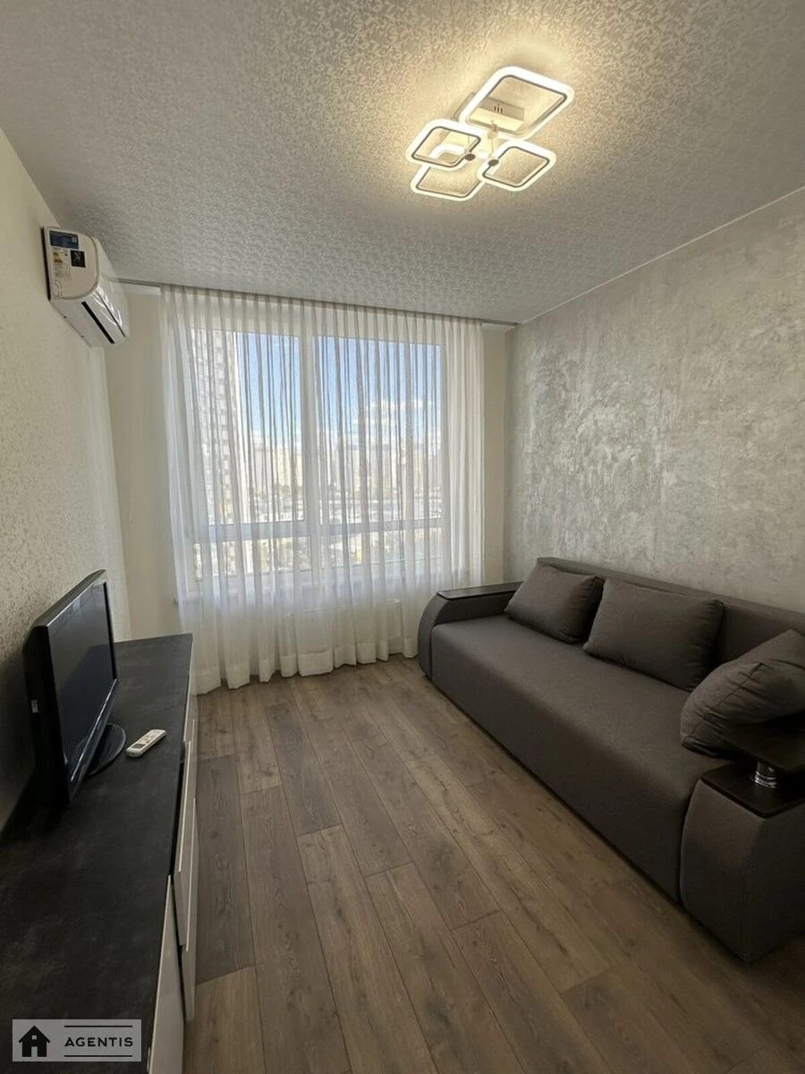 Apartment for rent 1 room, 40 m², 12th fl./25 floors. Dniprovs'ka embankment, Kyiv. 