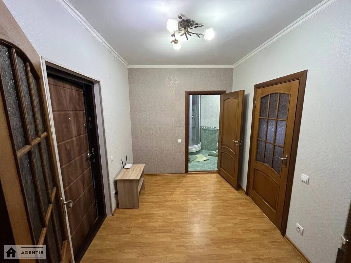 Сдам квартиру 1 комната, 48 m², 2 эт./17 этажей. Голосеевский район, Киев. 