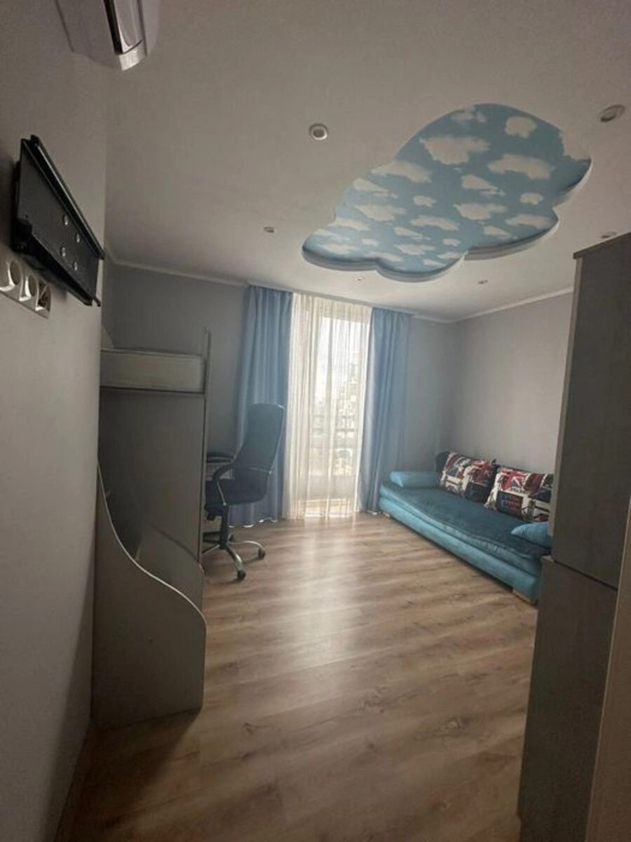 Сдам квартиру 2 комнаты, 60 m², 14 эт./16 этажей. Анатолія Петрицького вул., Киев. 