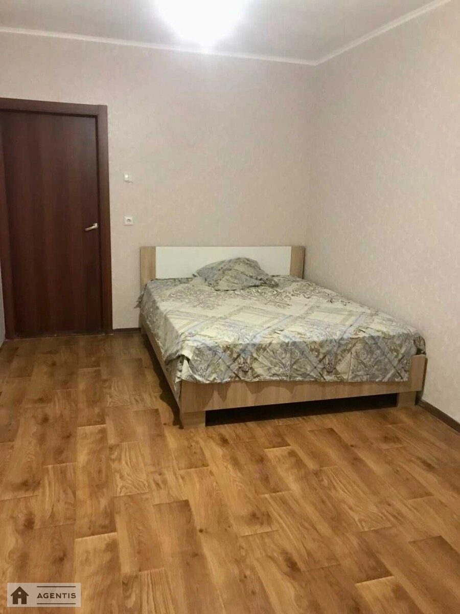 Apartment for rent 1 room, 31 m², 1st fl./25 floors. Serhiya Danchenka vul., Kyiv. 