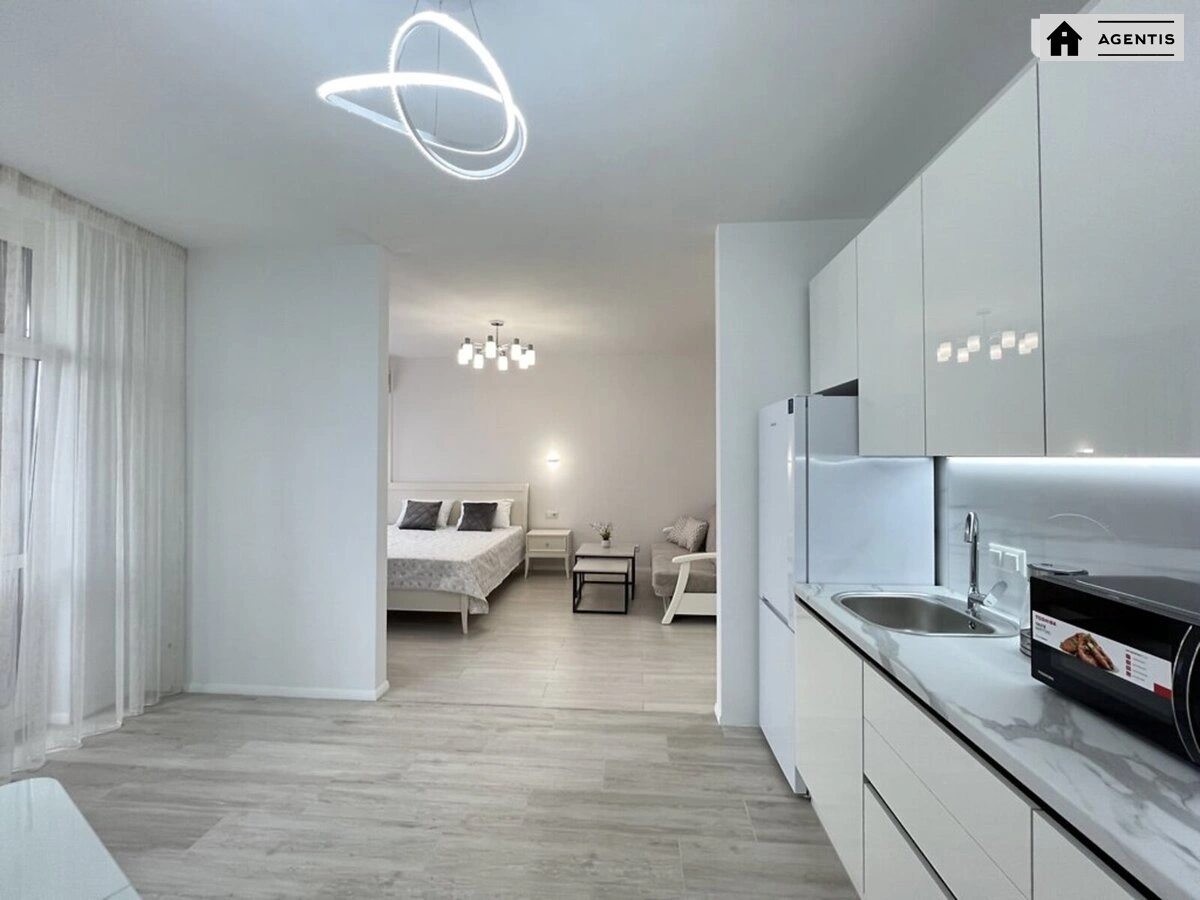 Сдам квартиру 1 комната, 42 m², 7 эт./17 этажей. 13, Костанайська вул., Киев. 