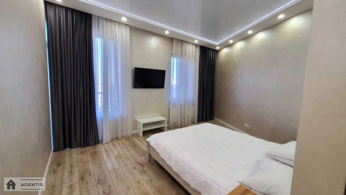 Сдам квартиру 2 комнаты, 74 m², 21 эт./23 этажа. Лабораторный, Киев. 