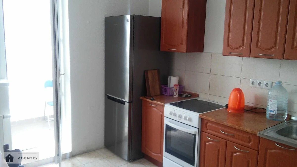 Apartment for rent 1 room, 42 m², 9th fl./26 floors. Yuriya Kondratyuka vul., Kyiv. 