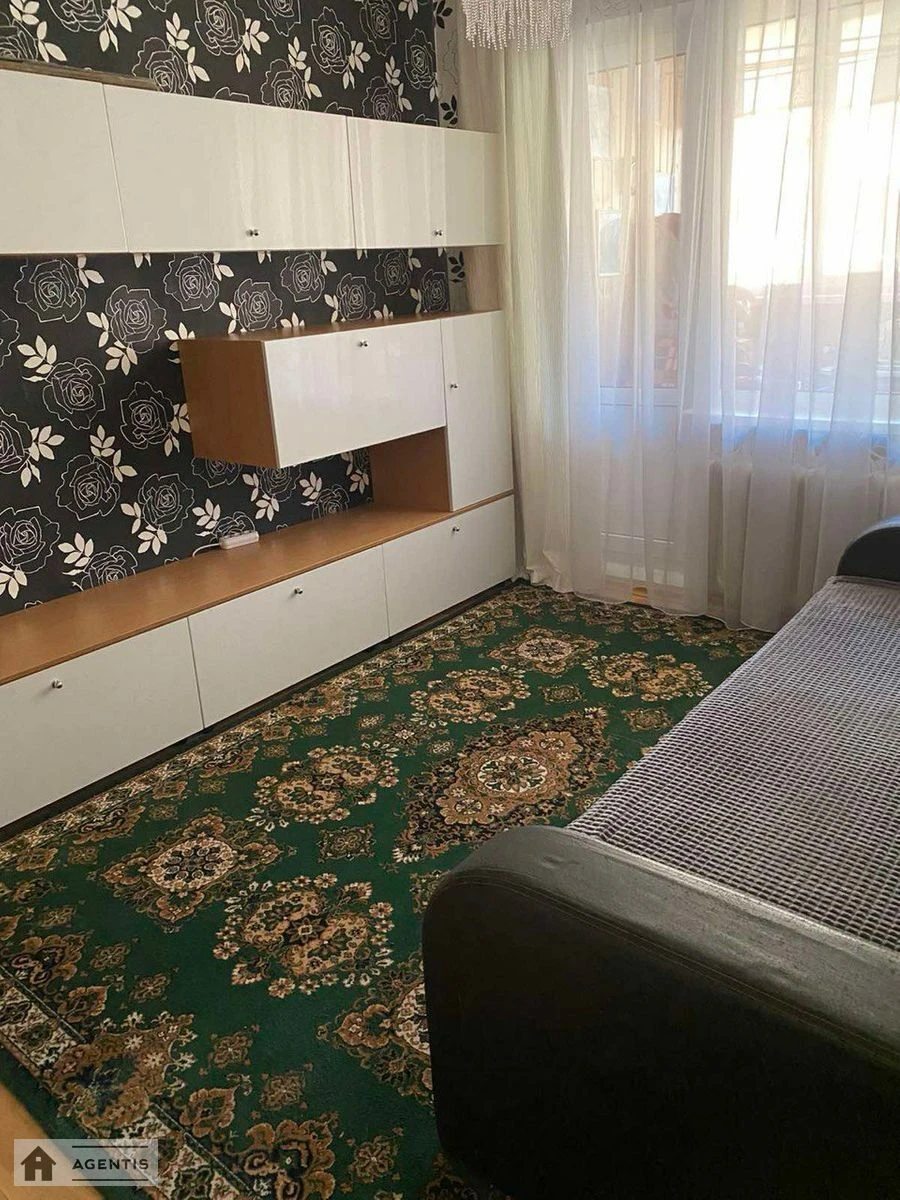 Здам квартиру 2 кімнати, 65 m², 20 пов./24 поверхи. 34, Урлівська 34, Київ. 