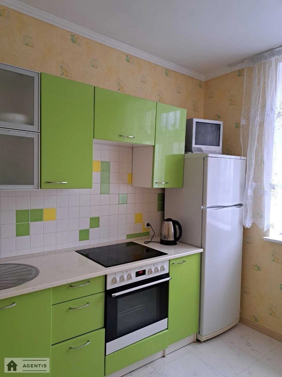 Здам квартиру 1 кімната, 43 m², 4 пов./24 поверхи. Петра Калнишевського вул. (Михайла Майорова), Київ. 