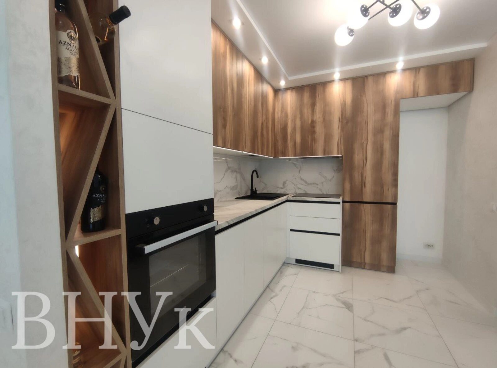 Продаж квартири 2 кімнати, 54 m², 9 пов./11 поверхів. Смакули вул., Тернопіль. 