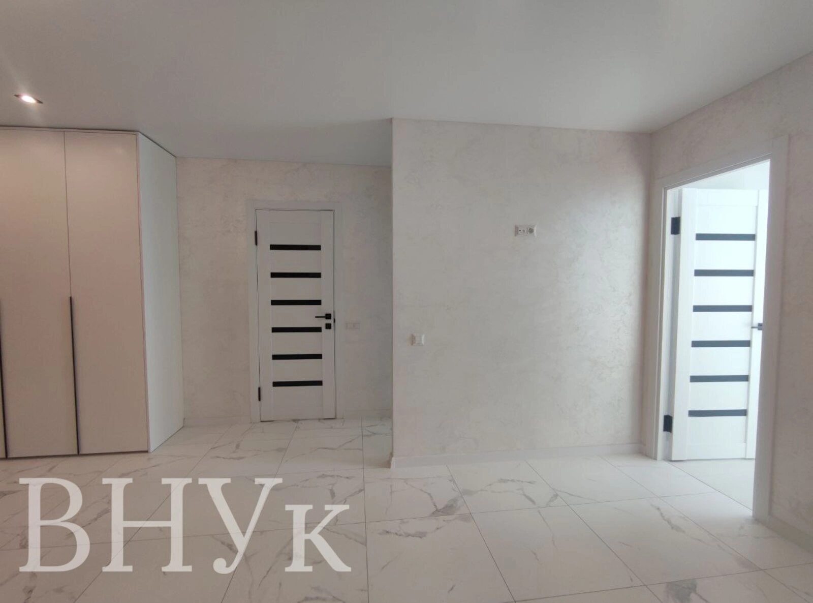 Продаж квартири 2 кімнати, 54 m², 9 пов./11 поверхів. Смакули вул., Тернопіль. 