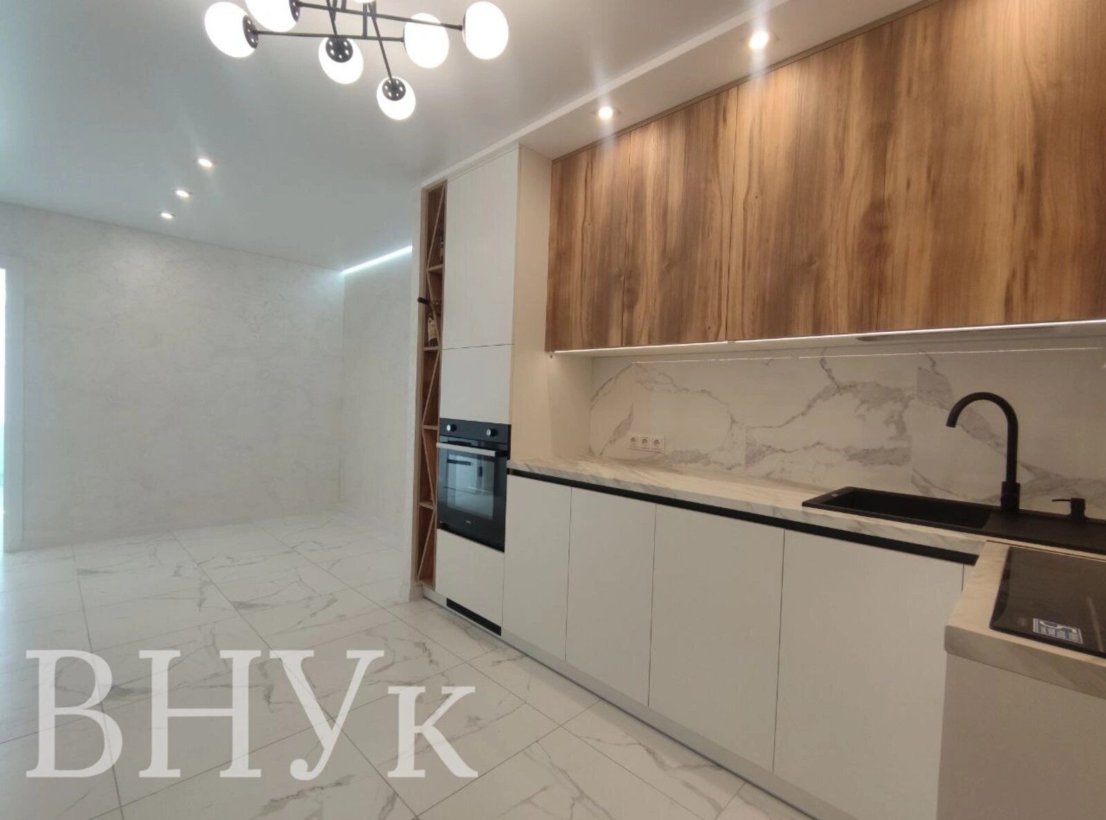 Продаж квартири 2 кімнати, 54 m², 9 пов./11 поверхів. Смакули вул., Тернопіль. 