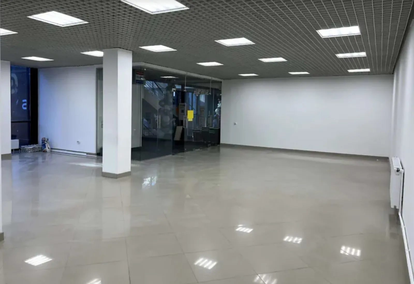 Продам нерухомість під комерцію 152 m², 2 пов./3 поверхи. Центр, Тернопіль. 