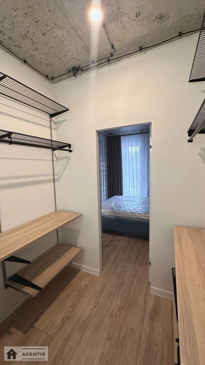 Сдам квартиру 1 комната, 46 m², 8 эт./9 этажей. 37, Кирилівська вул. (Фрунзе), Киев. 