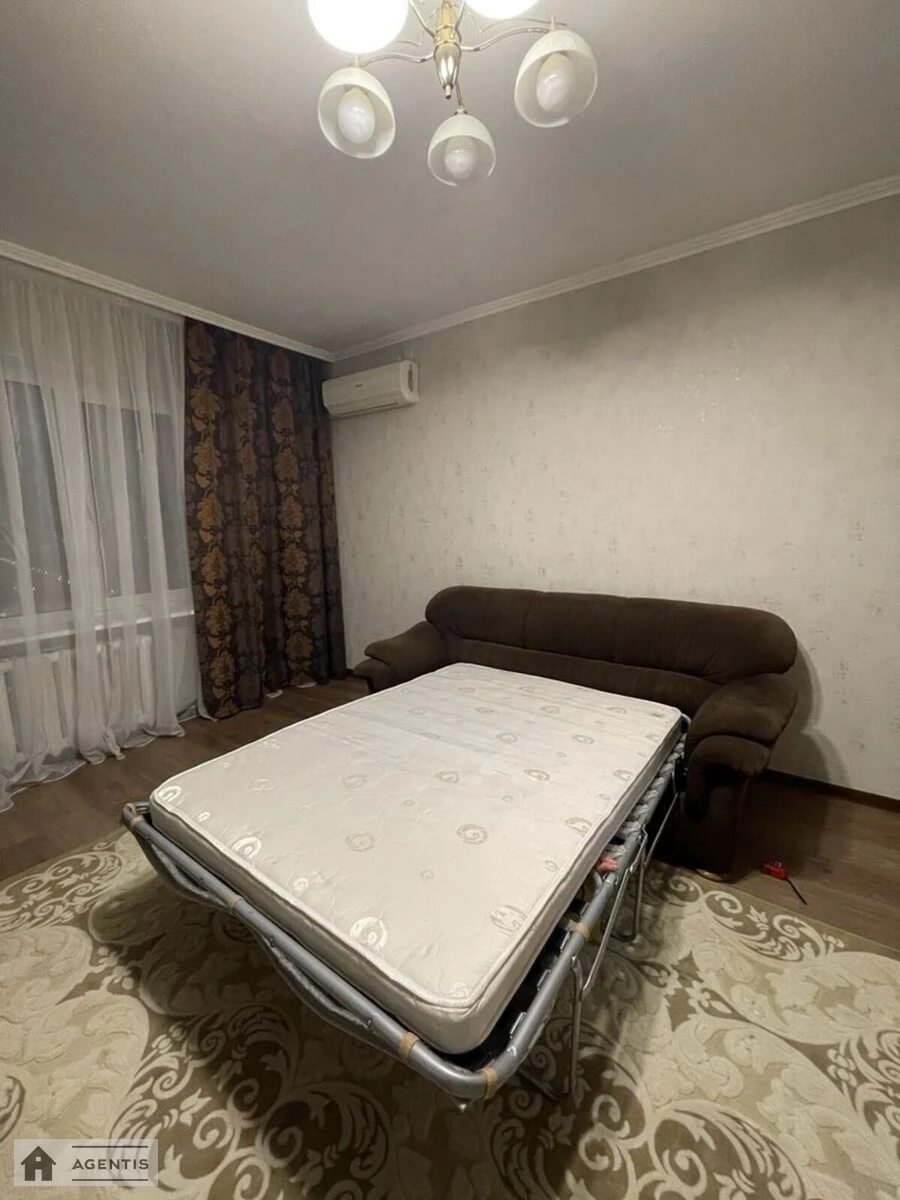 Сдам квартиру 1 комната, 42 m², 18 эт./21 этаж. 8, Костянтина Данькевича вул., Киев. 