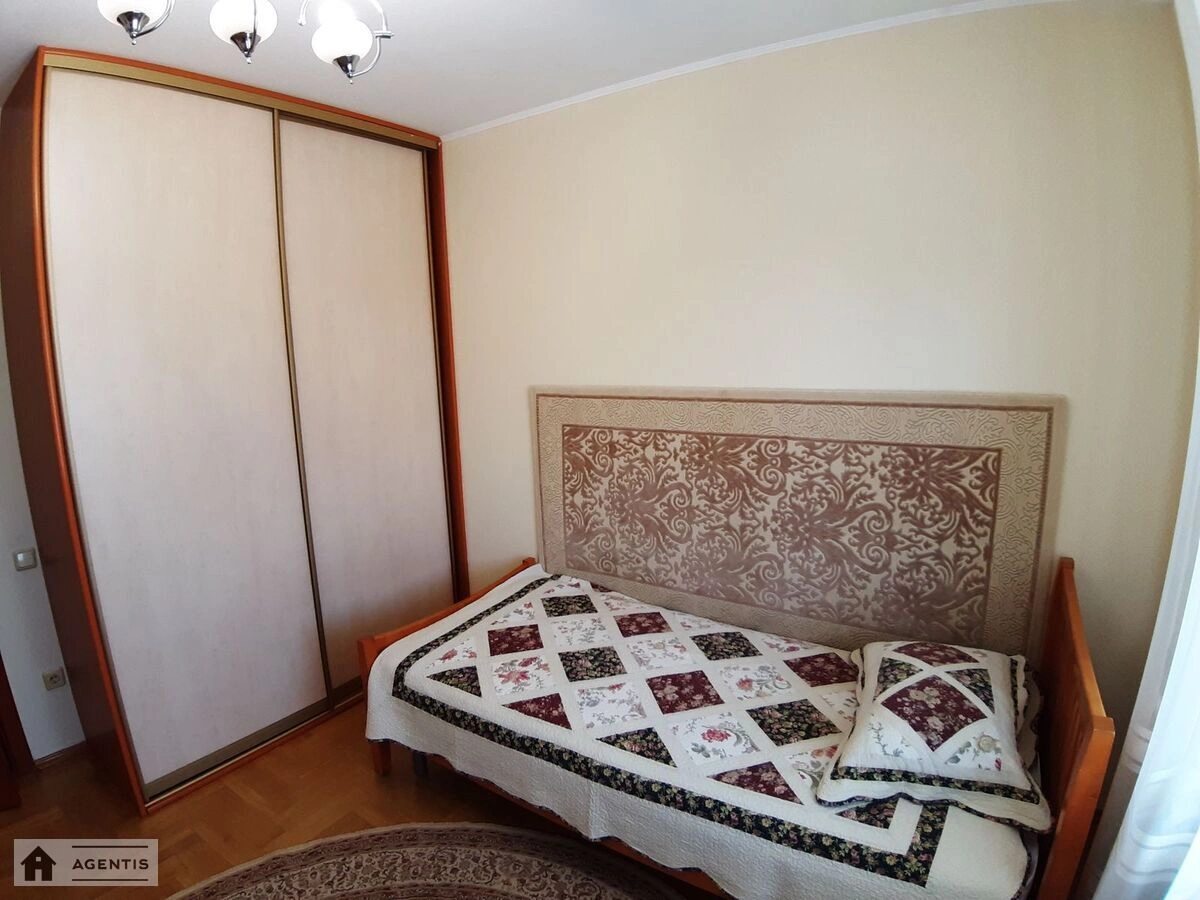 Сдам квартиру 2 комнаты, 65 m², 15 эт./20 этажей. 13, Левка Лукяненка вул. (Маршала Тимошенка), Киев. 