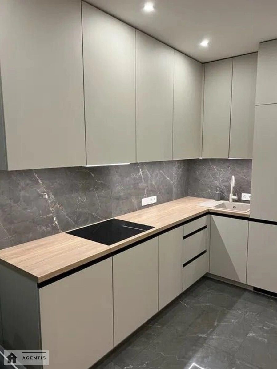 Здам квартиру 1 кімната, 43 m², 7 пов./18 поверхів. 7, Фортечний тупик (Тверський), Київ. 