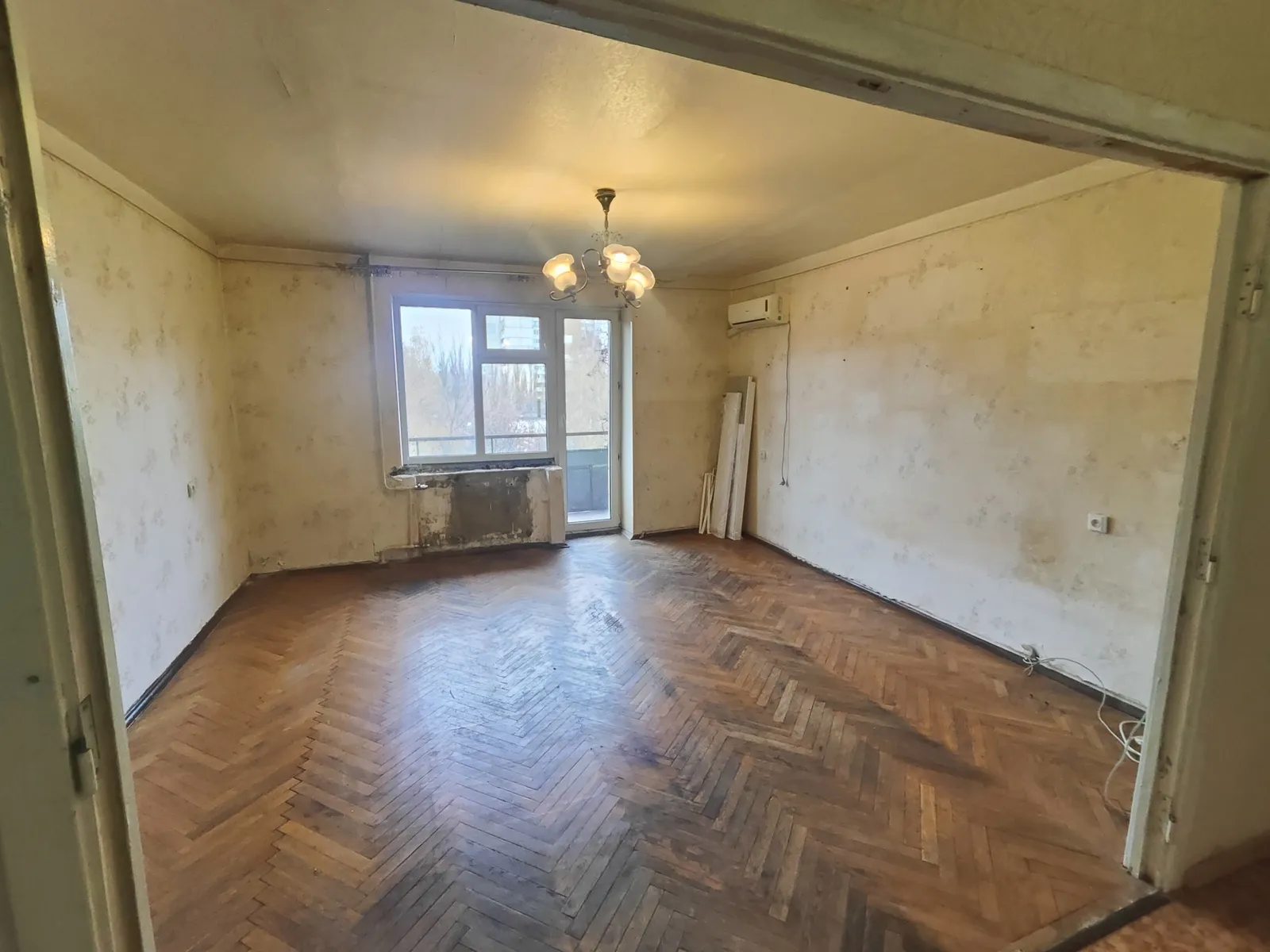 Продаж квартири 4 кімнати, 78 m², 5 пов./9 поверхів. 11, Теремківська 11, Київ. 