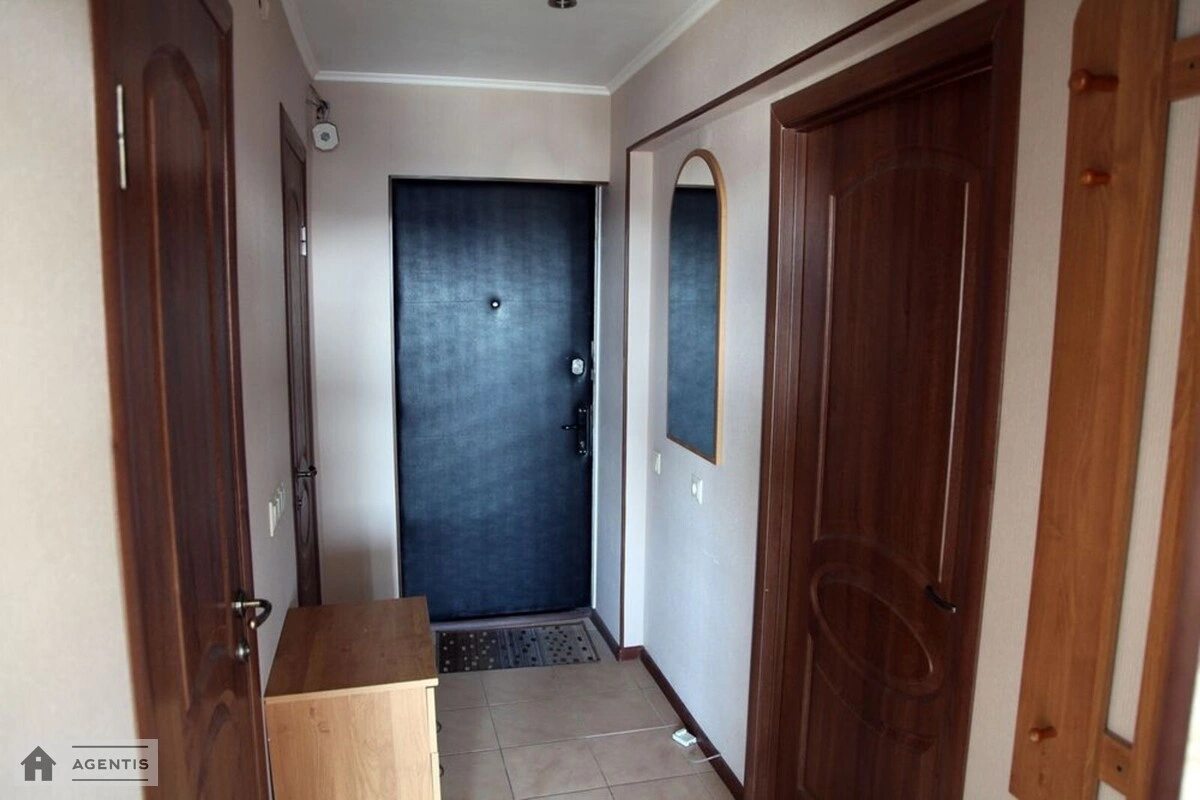 Здам квартиру 1 кімната, 32 m², 13 пов./16 поверхів. 94, Велика Васильківська 94, Київ. 