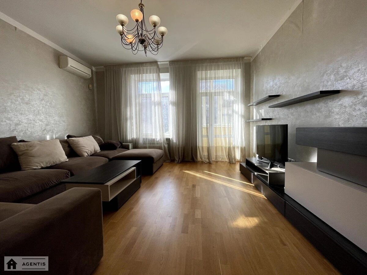 Apartment for rent 3 rooms, 90 m², 3rd fl./5 floors. 32, Yuriya Illyenka vul. Melnykova, Kyiv. 