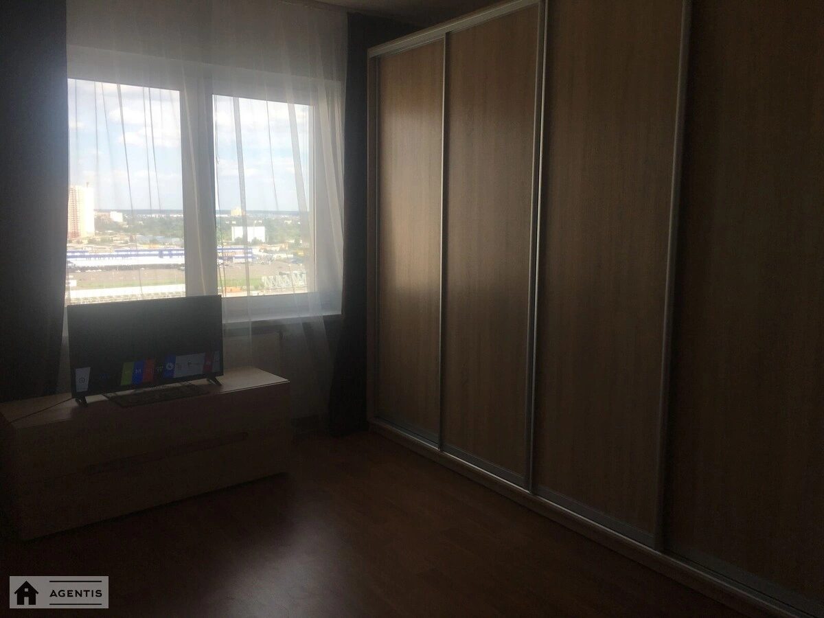 Apartment for rent 2 rooms, 57 m², 16th fl./25 floors. Sofiyi Rusovoyi vul., Kyiv. 