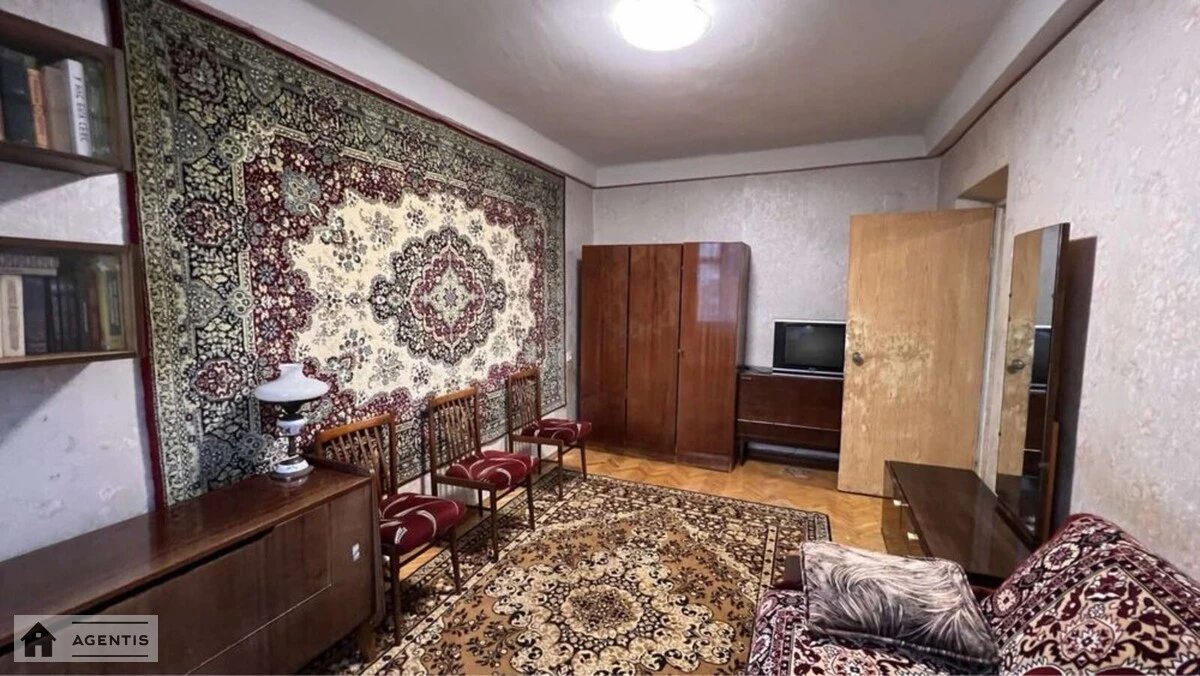 Здам квартиру 3 кімнати, 60 m², 8 пов./9 поверхів. 51, Львівська 51, Київ. 