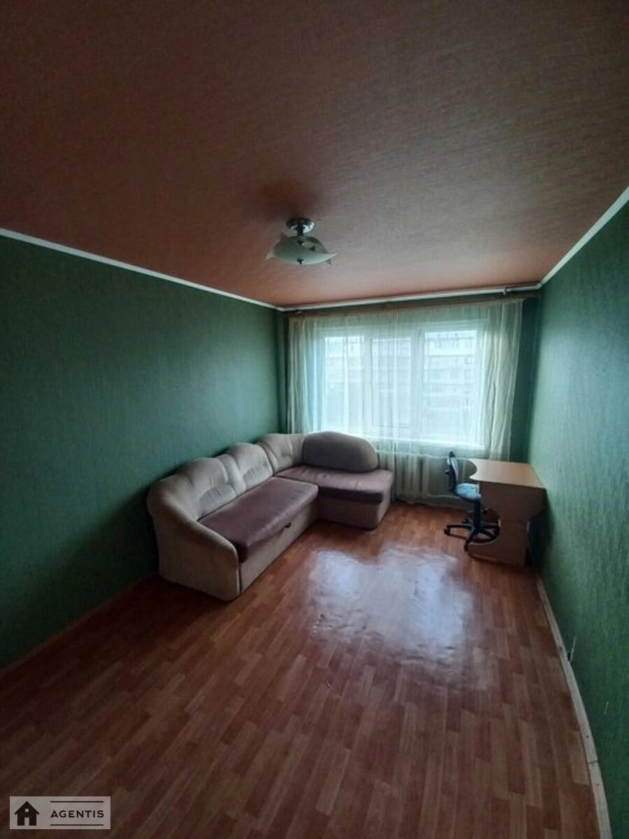 Здам квартиру 3 кімнати, 70 m², 7 пов./9 поверхів. 6, Якуба Коласа 6, Київ. 