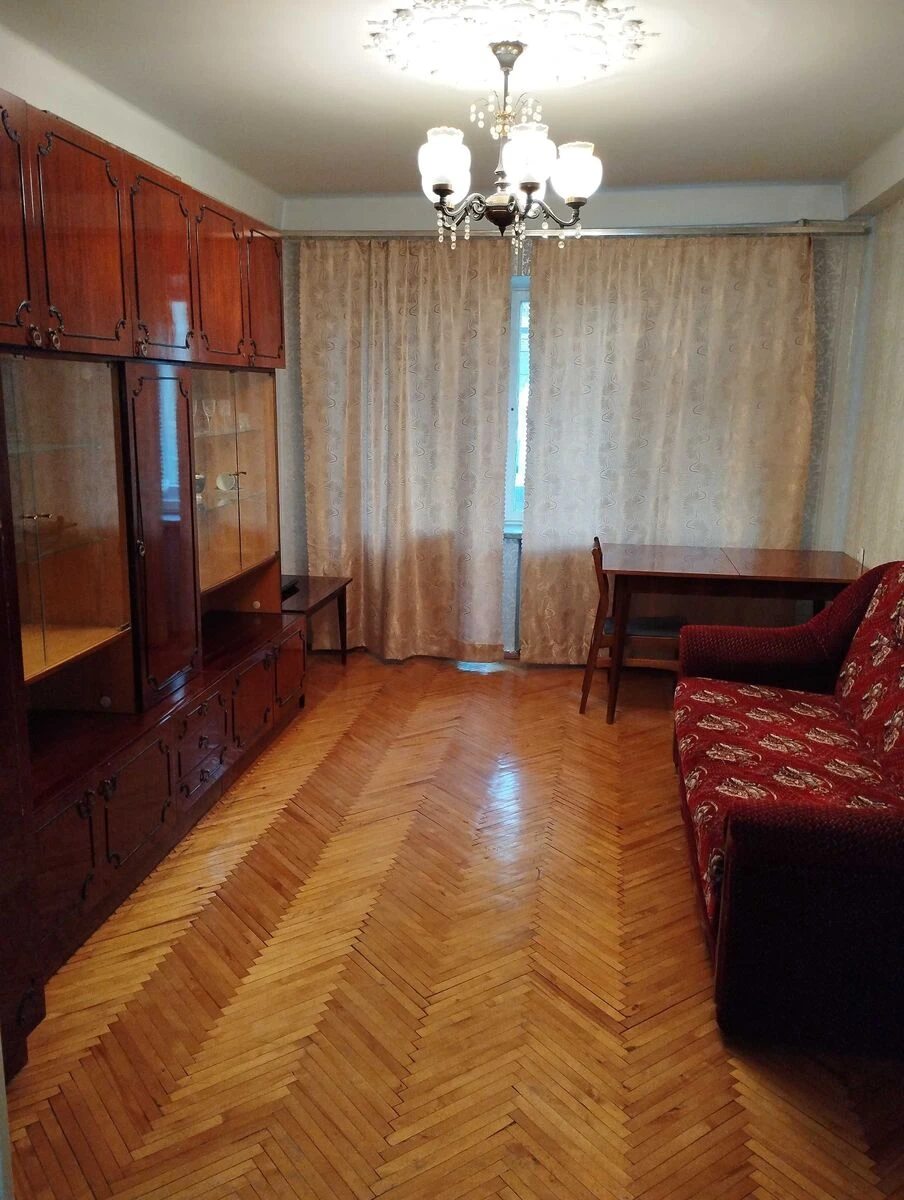 Apartments for sale 2 rooms, 45 m², 4th fl./5 floors. 44, Beresteyskyy prosp. Peremohy, Kyiv. 