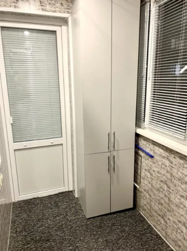 Продаж квартири 2 кімнати, 52 m², 4 пов./9 поверхів. Фортечний (кіровський), Кропивницький. 