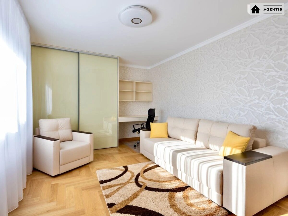 Apartment for rent 2 rooms, 68 m², 12th fl./25 floors. 20, Solomyanska vul., Kyiv. 