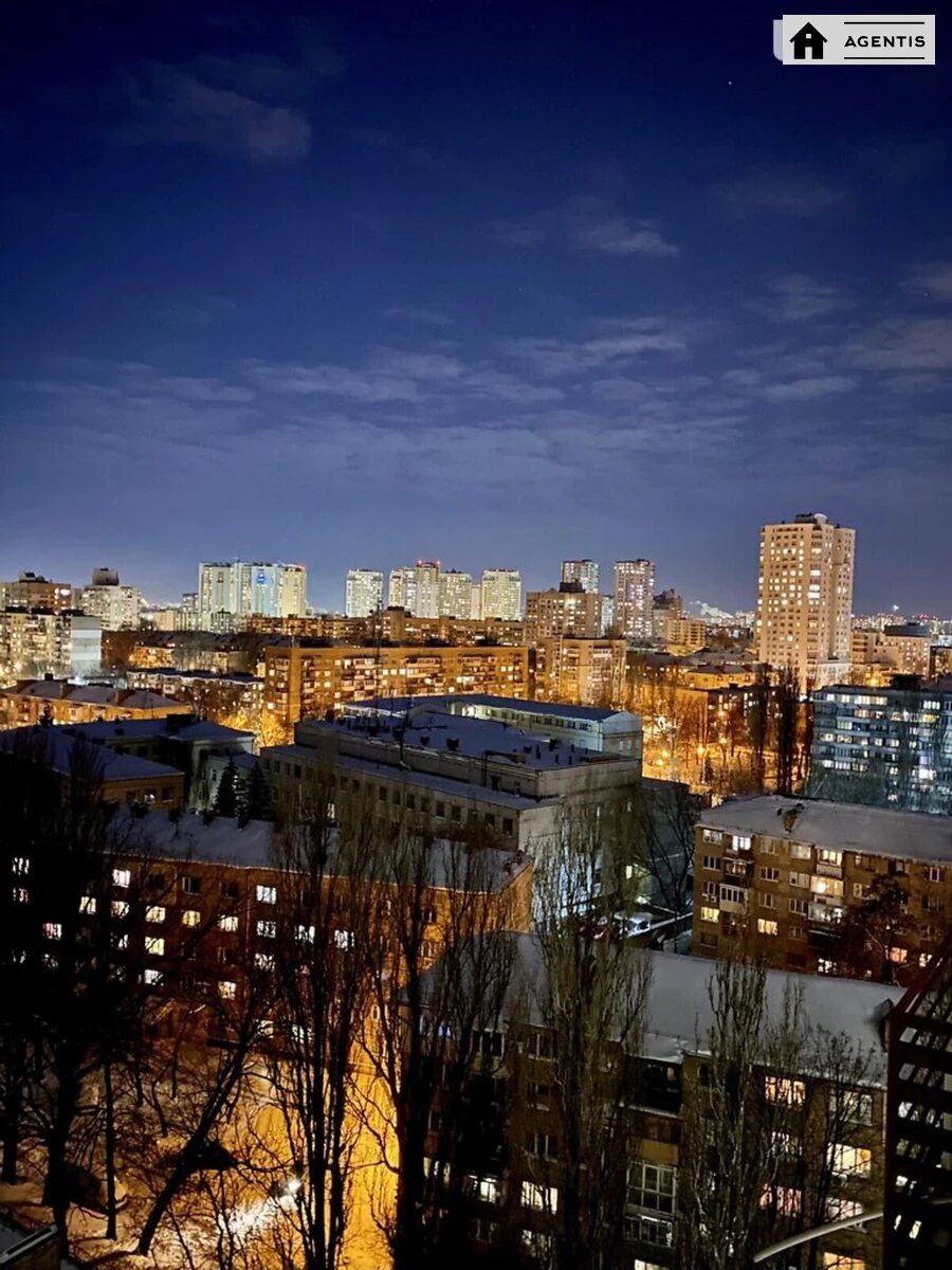 Apartment for rent 2 rooms, 68 m², 12th fl./25 floors. 20, Solomyanska vul., Kyiv. 