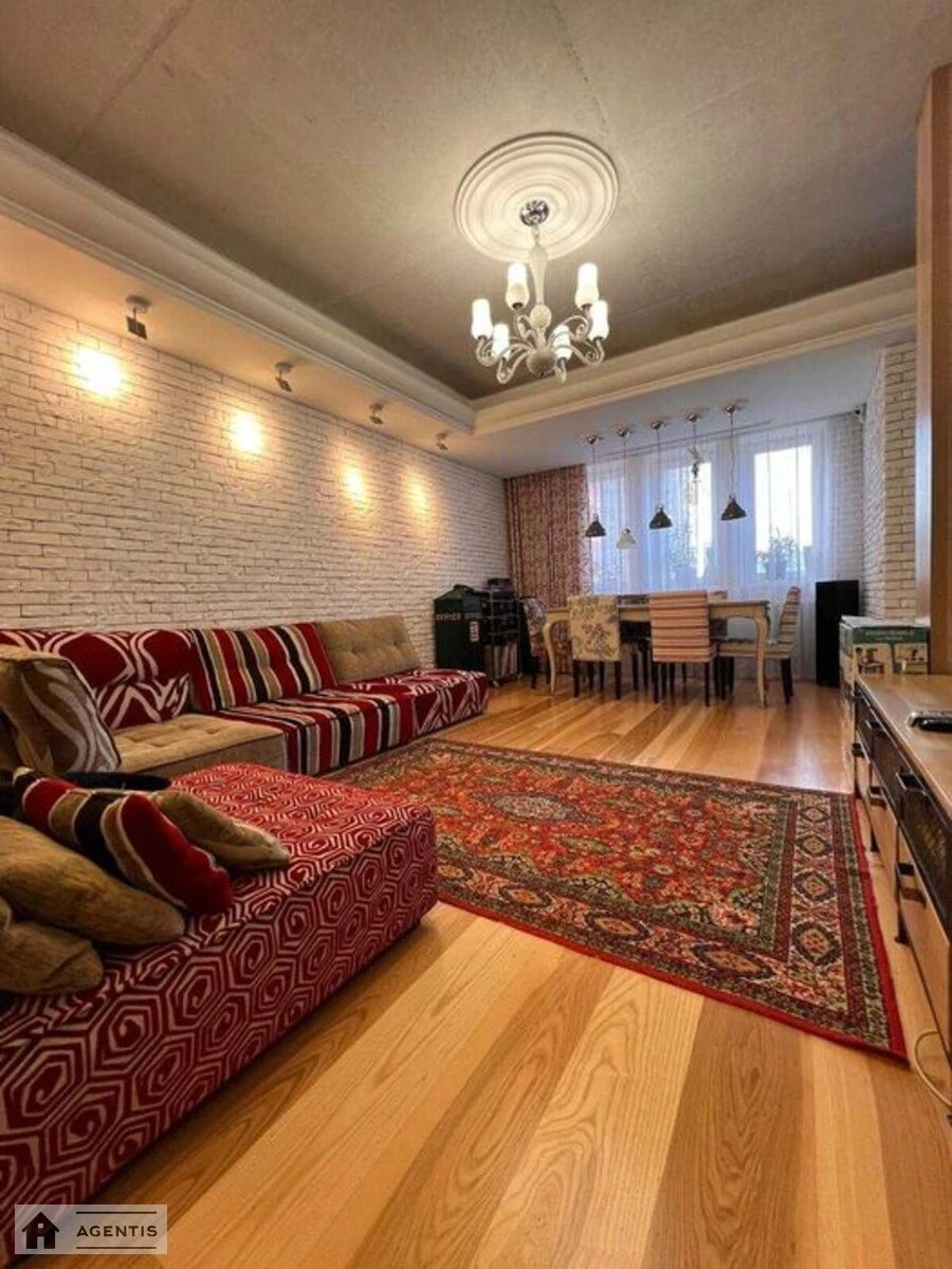 Сдам квартиру 4 комнаты, 150 m², 8 эт./25 этажей. Голосеевская, Киев. 