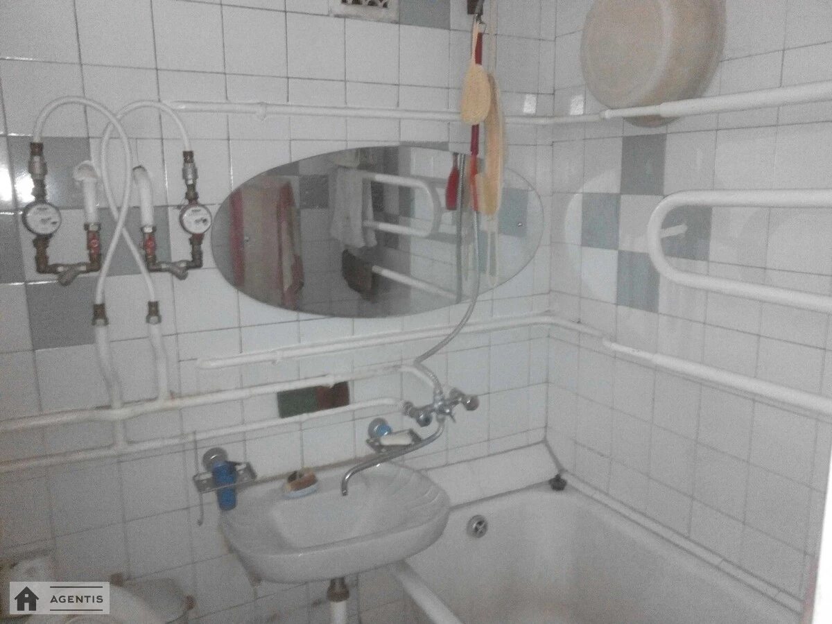 Здам квартиру 1 кімната, 31 m², 4 пов./9 поверхів. 114, Велика Васильківська 114, Київ. 