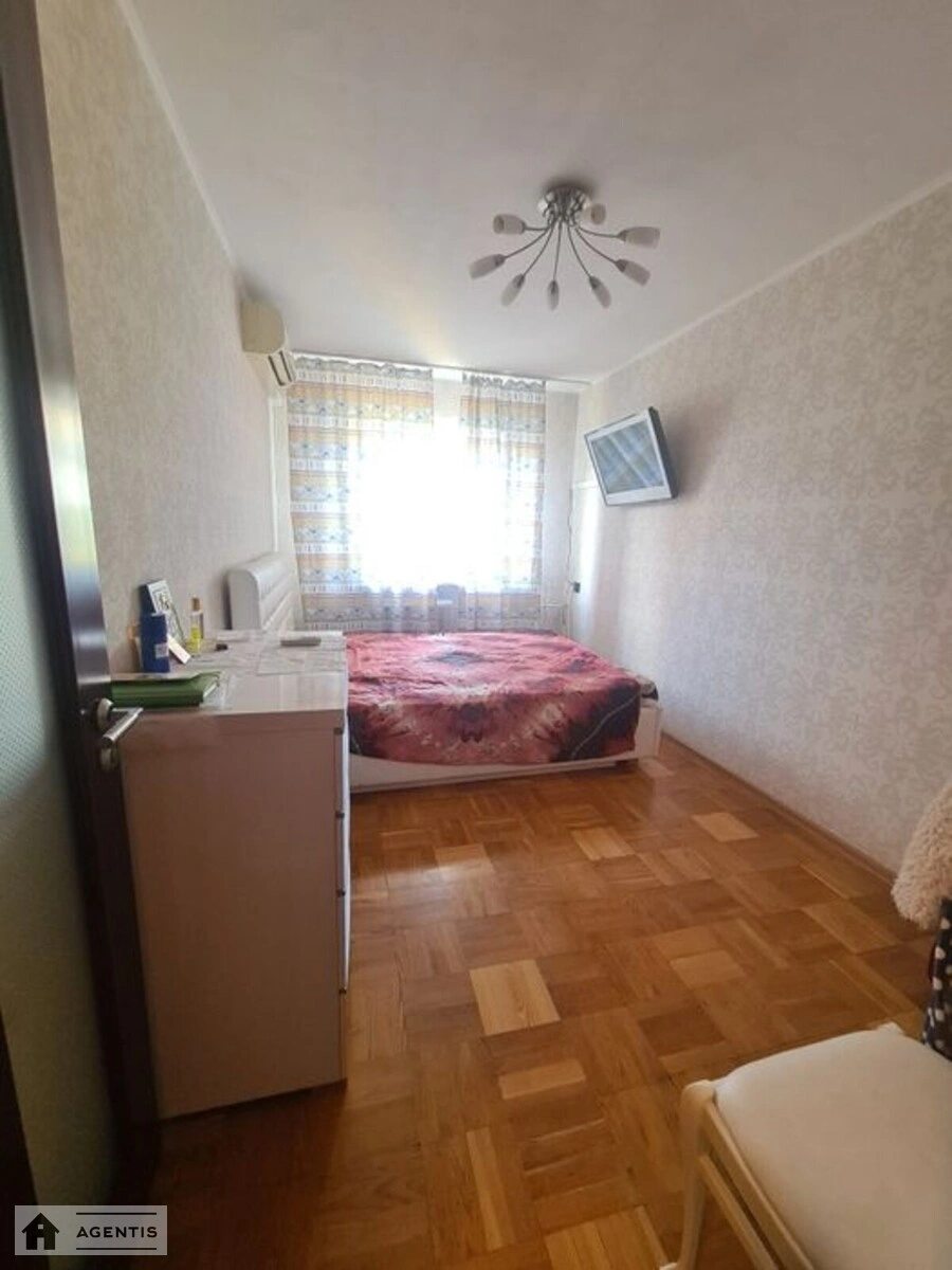 Apartment for rent 2 rooms, 48 m², 4th fl./5 floors. Mykhayla Dontsya vul., Kyiv. 