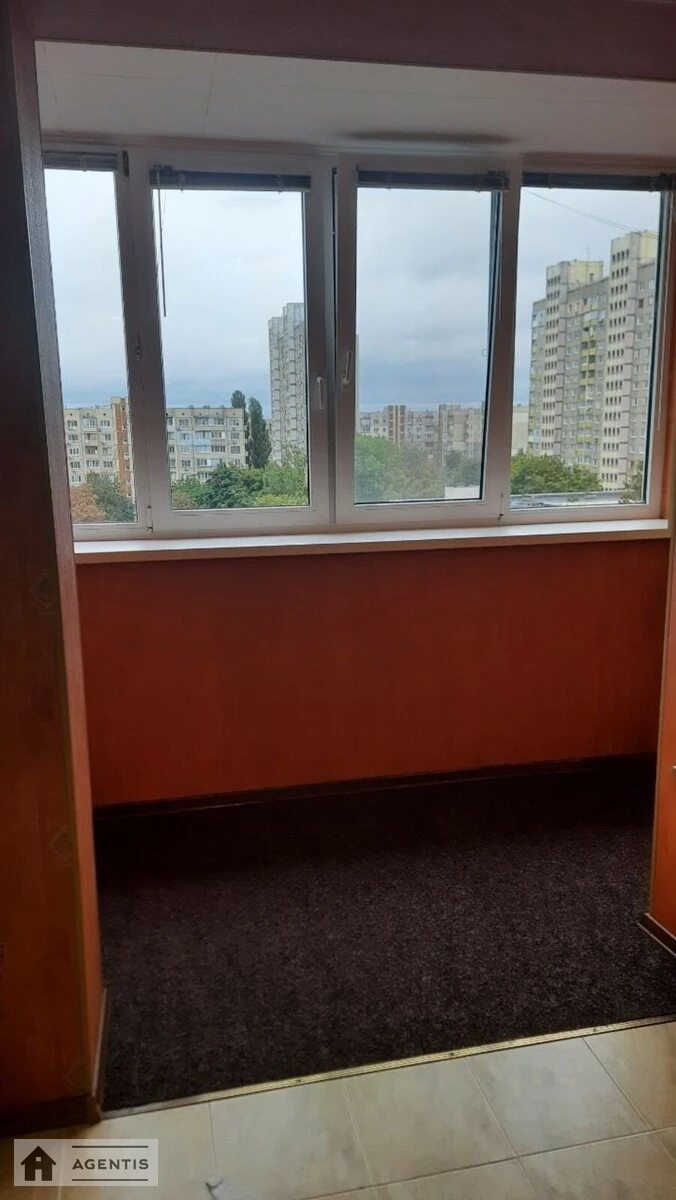 Здам квартиру 1 кімната, 38 m², 8 пов./9 поверхів. 32, Жмеринська 32, Київ. 