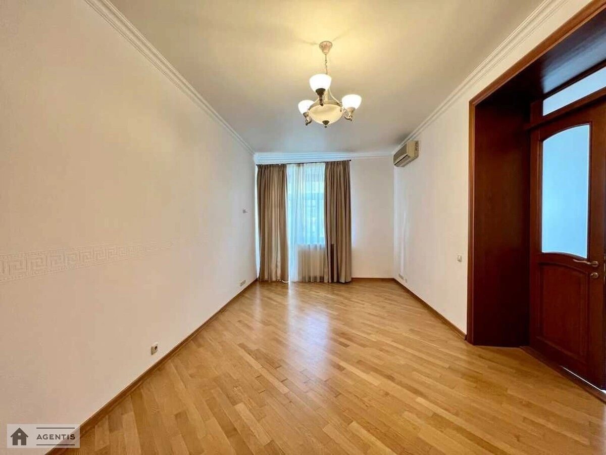 Здам квартиру 4 кімнати, 221 m², 5 пов./12 поверхів. 14, Паторжинського 14, Київ. 