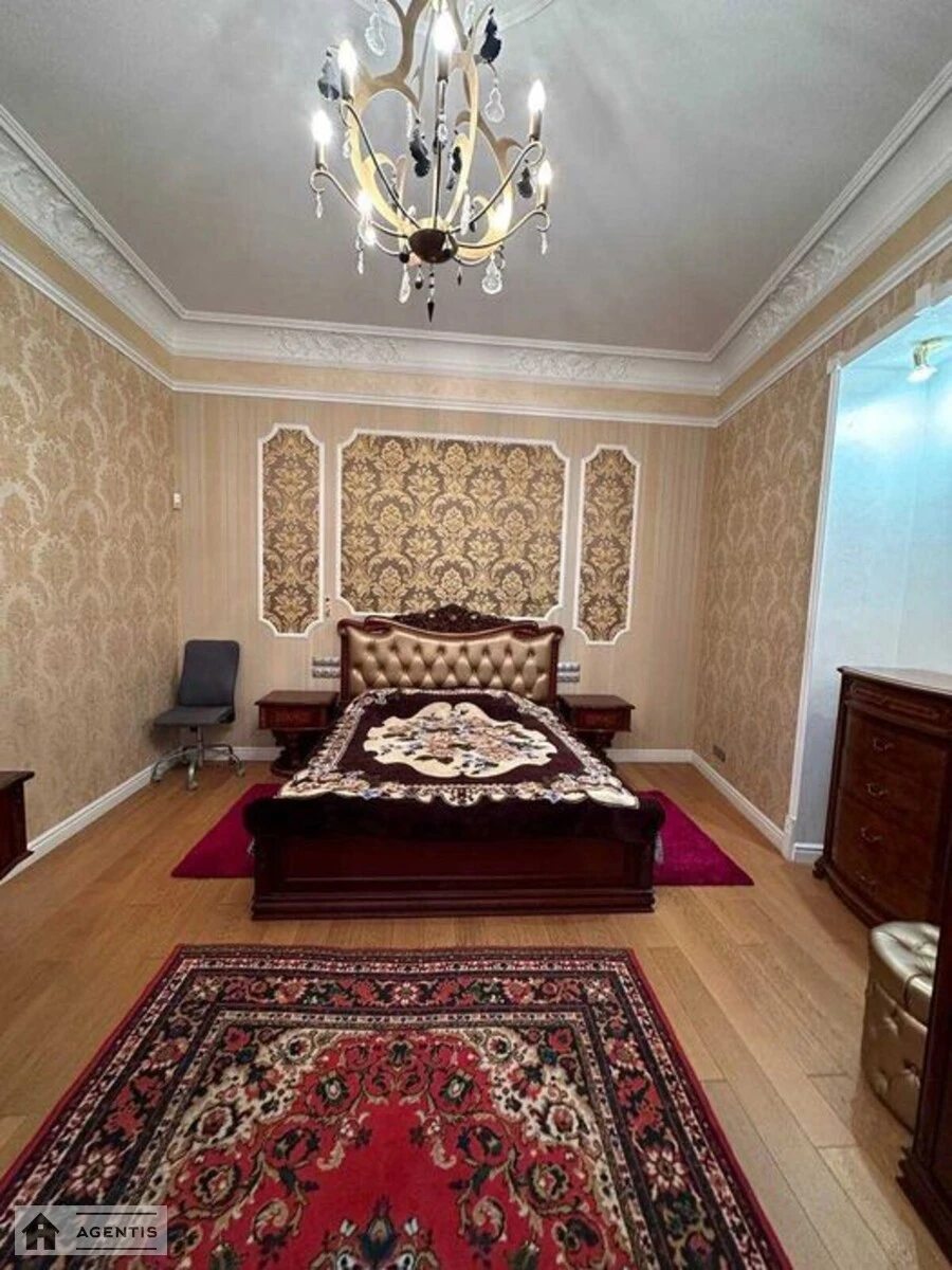 Здам квартиру 2 кімнати, 75 m², 2 пов./4 поверхи. Саксаганського, Київ. 