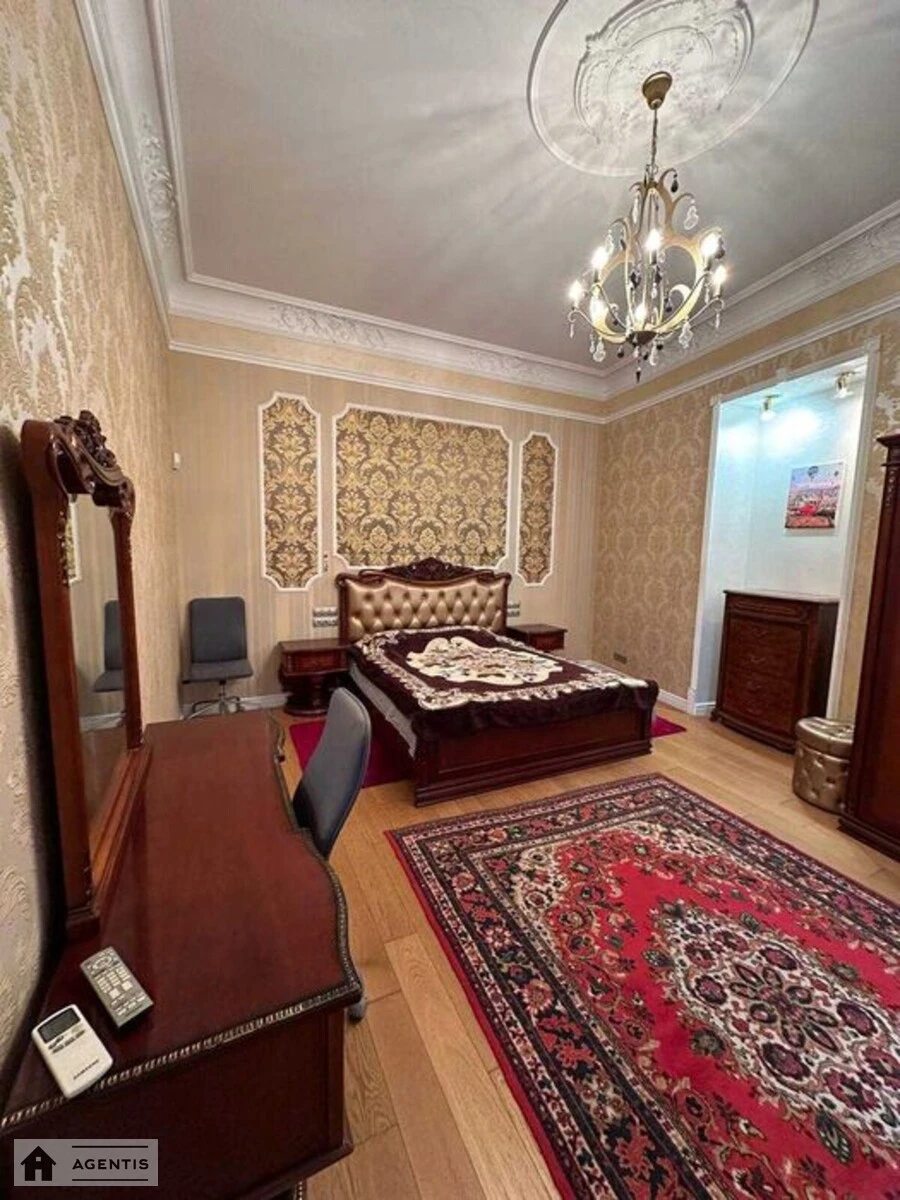 Здам квартиру 2 кімнати, 75 m², 2 пов./4 поверхи. Саксаганського, Київ. 