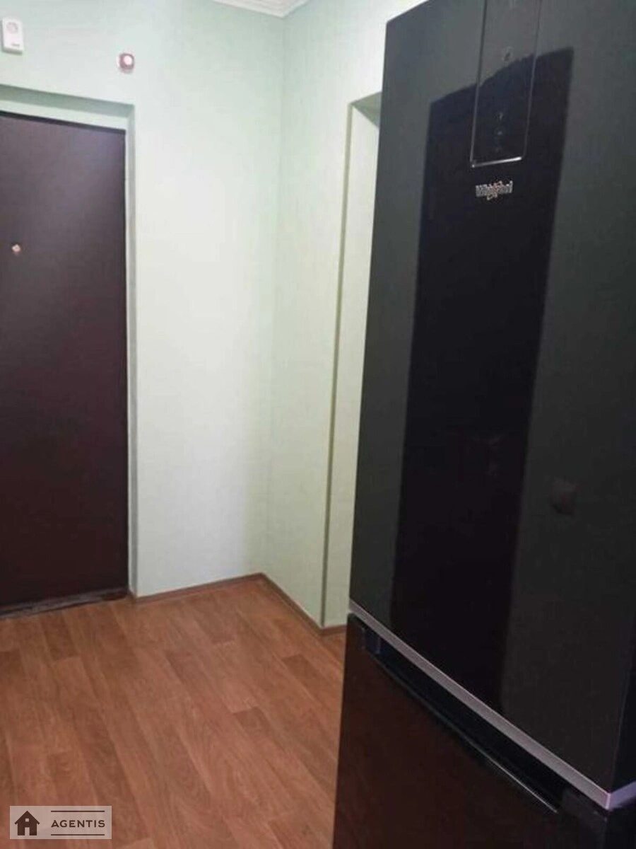 Здам квартиру 1 кімната, 44 m², 21 пов./25 поверхів. 7, Софії Русової вул., Київ. 