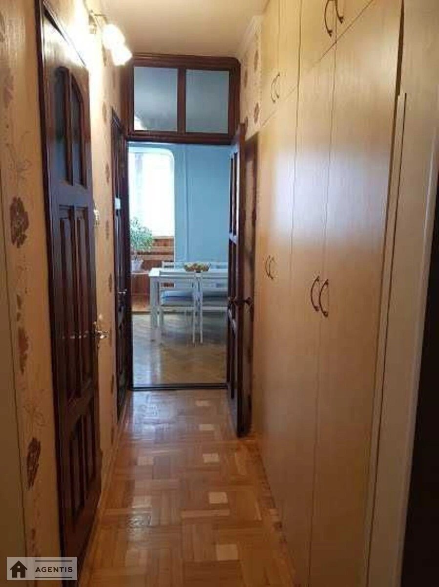 Здам квартиру 1 кімната, 41 m², 4 пов./9 поверхів. Юлії Здановської вул. (Михайла Ломоносова), Київ. 