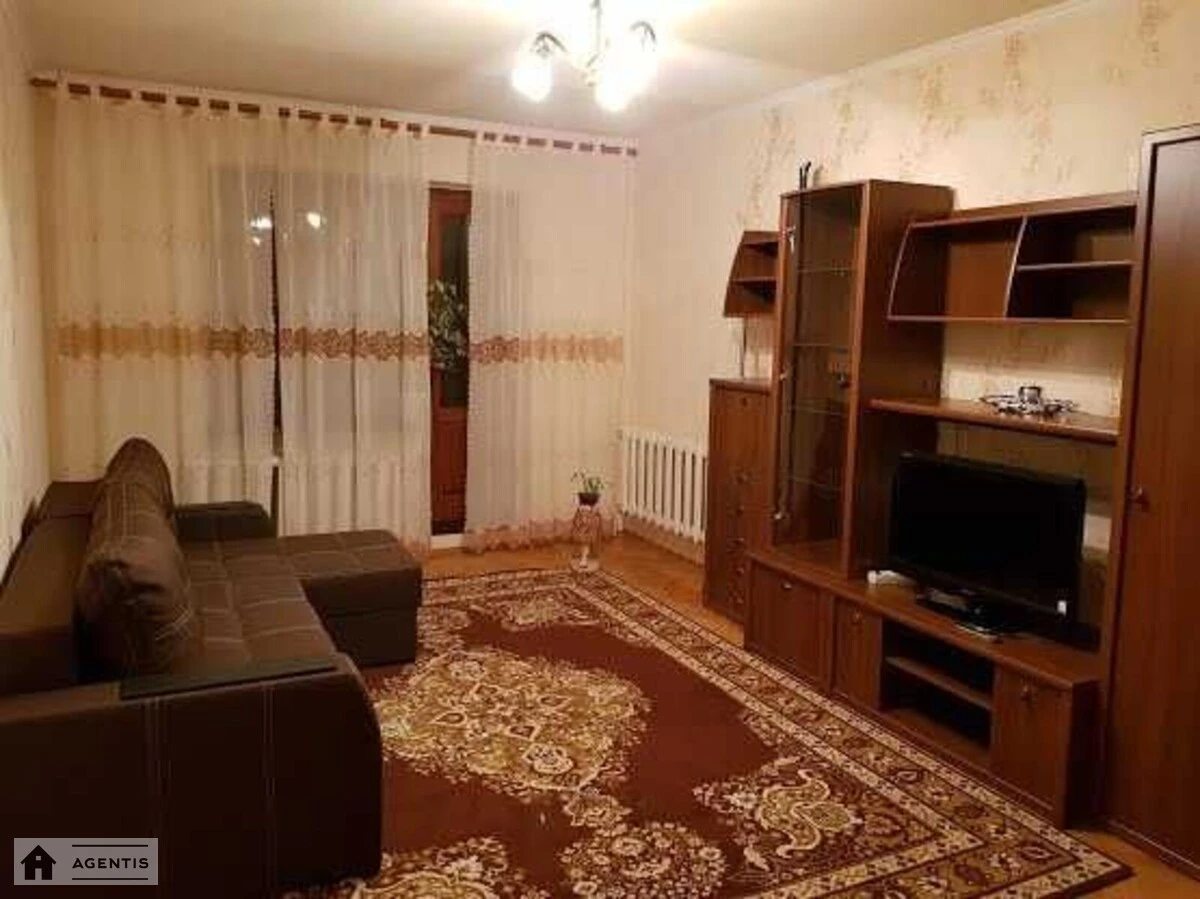 Здам квартиру 1 кімната, 41 m², 4 пов./9 поверхів. Юлії Здановської вул. (Михайла Ломоносова), Київ. 